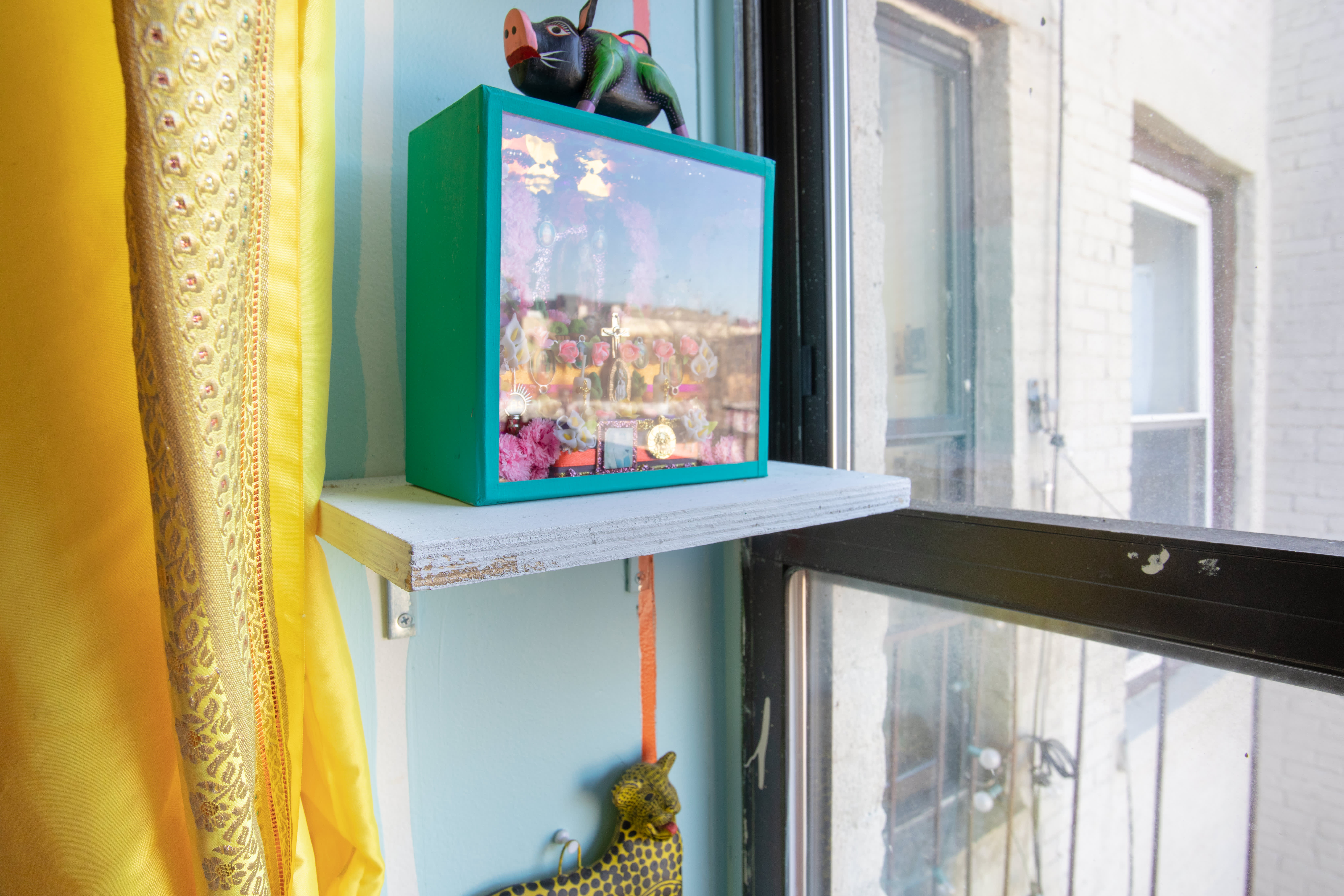 Small and Colorful Cheery Brooklyn Rental Apartment Apartment Therapy